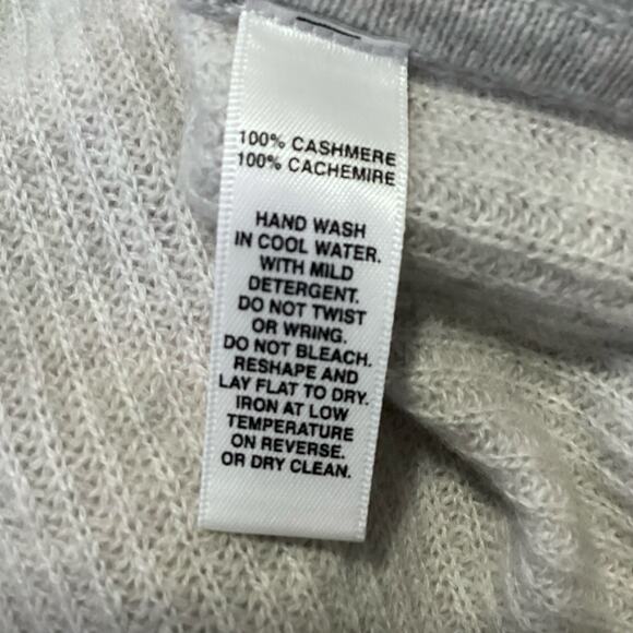 Saks Fifth Avenue Pale Heather Gray Waffle Ribbed Shirttail Cashmere Sweater XL - Picture 7 of 8